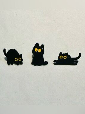 Black Cat Mini Pin Bundle  🐈‍⬛ Cute Kawaii Yellow Eyes Enamel Pins